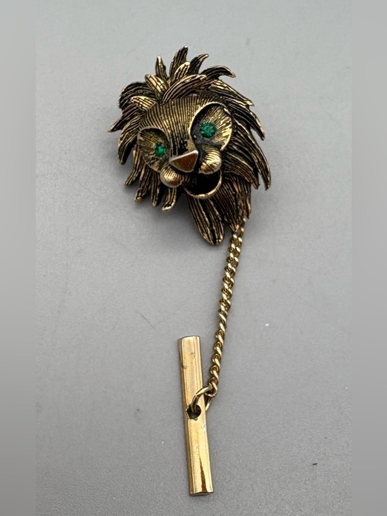 Vintage Other - Vtg Lion's Head Animal Tie Tack Lapel Pin Gold Tone Green Eyes